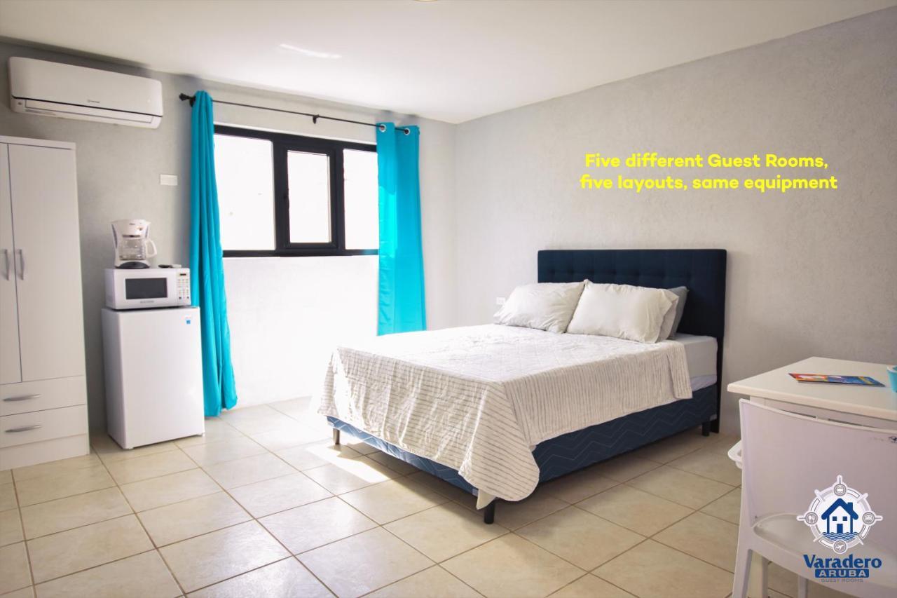 Varadero Marina Airport Guests Rooms Oranjestad Exterior foto