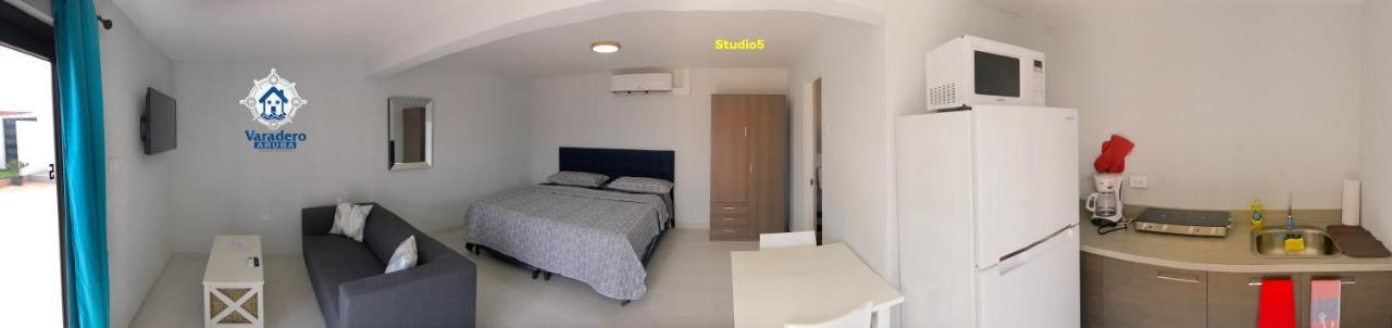 Varadero Marina Airport Guests Rooms Oranjestad Exterior foto